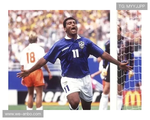 足球巨星风采：赛场荣耀与传奇人生全记录